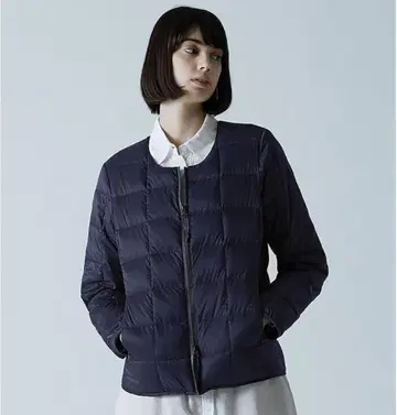 새상품급 타이온 노카라 이너 다운 네이비 M