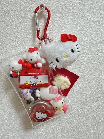 헬로키티 가챠 파우치