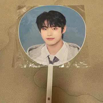 zerobaseone zb1 김지웅 부채