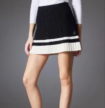 데상트 골프 니트 스커트