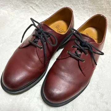 Dr.Martens 3홀 부츠 체리 레드