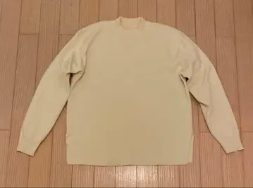 THINGS THAT MATTER 크림색 긴팔 니트 스웨터