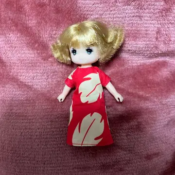 리카짱 인형 본체 빨간색 드레스