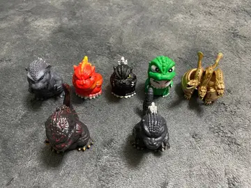 고질라 피규어 세트