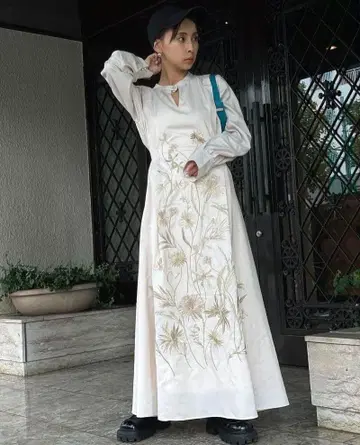 MADELYN EMBROIDERY DRESS AMERI vintage