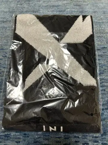 INI XQUARE 머플러 타월