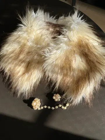 퍼 스톨 펄 장식 숄