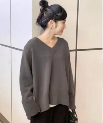 AP STUDIO BABA V넥 니트 캐시미어 혼방