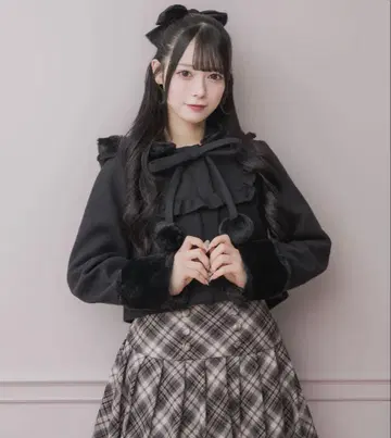 pium 퍼 리본 요크 프릴 숏코트