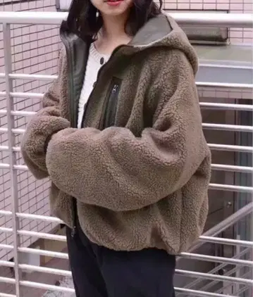 빅 실루엣 보아 블루종 브라운 리버서블 tiptop 후드 부착