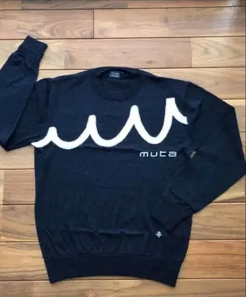 [ 새상품급 ] muta 네이비 니트
