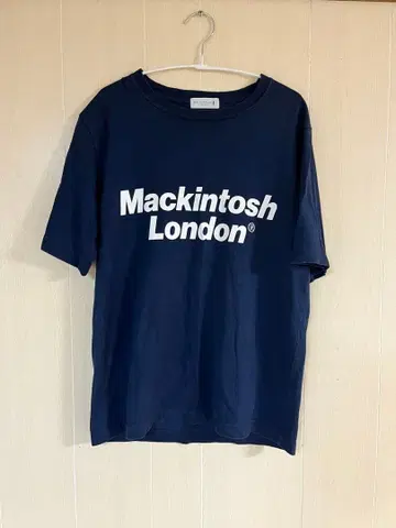 Mackintosh London 로고 T셔츠 네이비