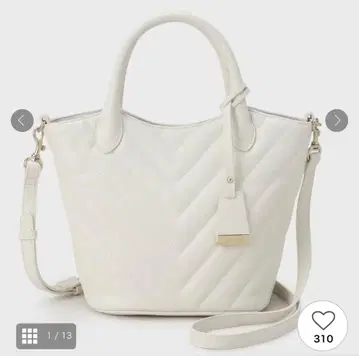 화이트 퀼팅 숄더백 언타이틀