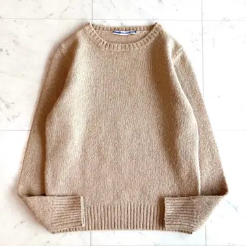 크리스타세야 크루넥 니트 울 100% S 사이즈