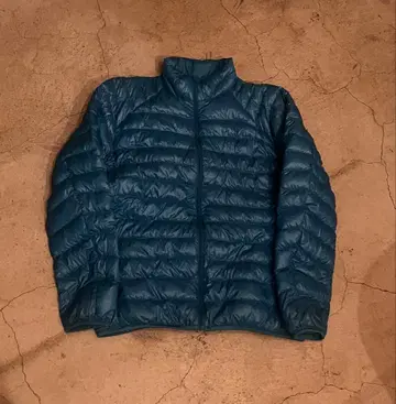 유니클로 울트라 라이트 다운 사이즈 L