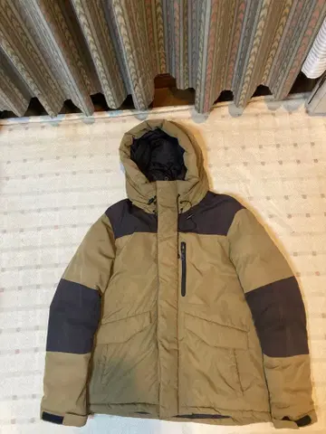카키/블랙 후드 부착 패딩 자켓