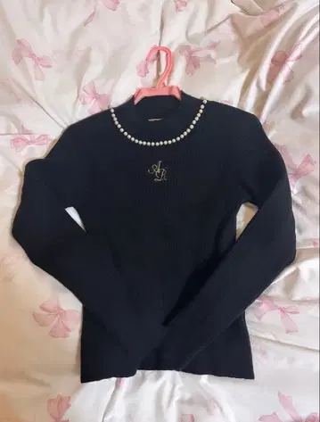 AnkRouge 로고 자수 니트탑