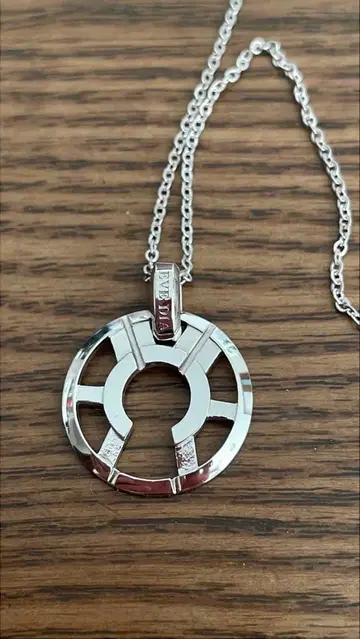 이치하라 하야토 x EVEDIA 콜라보 목걸이