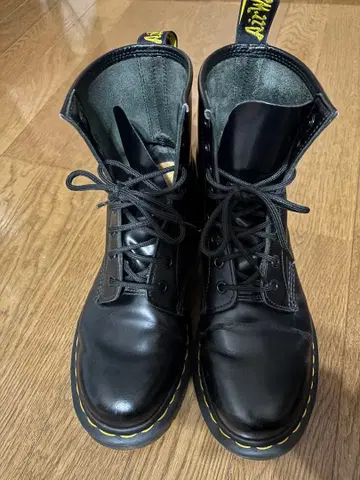 닥터 마틴 블랙 부츠