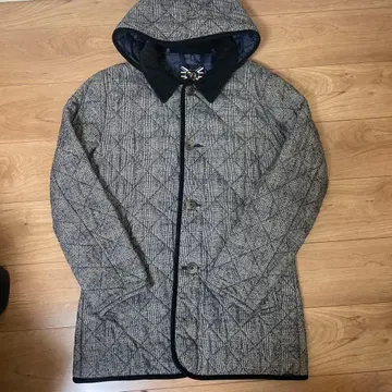 ( 새상품급 ) LAVENHAM 빔즈 별주 퀼팅 자켓 사이즈 38