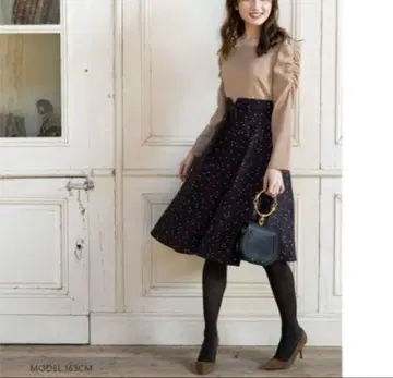 tocco 파워 숄더 도킹 원피스