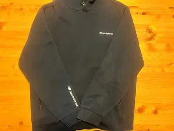 NewBalance 후드티 XL | 사용감 있음 찢김 없음
