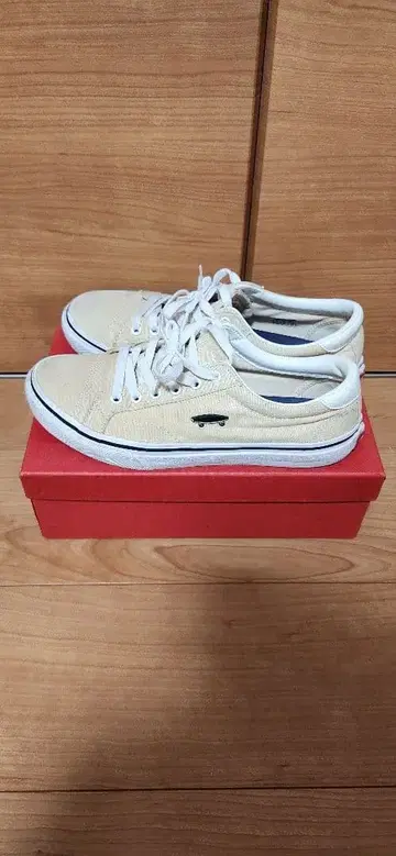 VANS 베이지 스웨이드 스니커즈 26cm