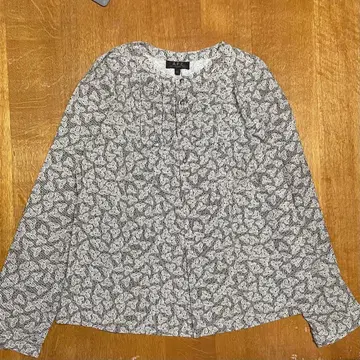A.P.C. 꽃무늬 긴팔 셔츠 XS