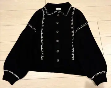 스티치 니트 오버 사이즈