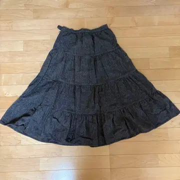 AT 다크 그레이 플레어 스커트 안감 부착