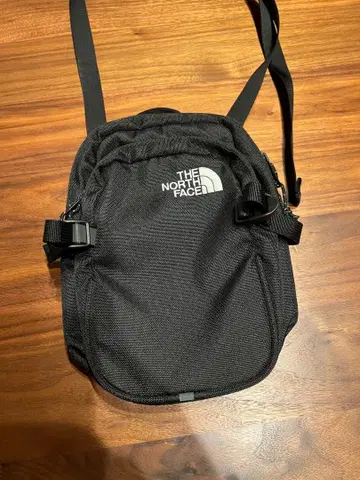 THE NORTH FACE 블랙 숄더백