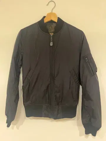 ALPHA 블랙 MA-1 플라이트 자켓 리버서블 카모플라쥬