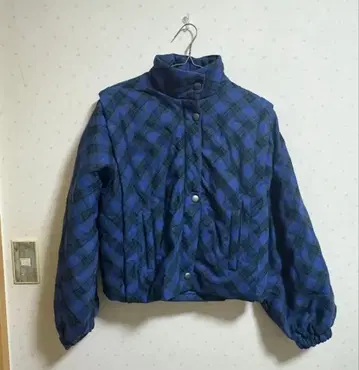 파랑과 블랙 체크 무늬 자켓과 스커트 세트