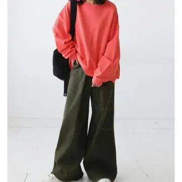 안티카 antique 숏 기장 쭈리 풀오버 트레이닝복 여성용