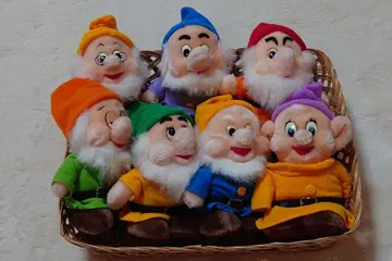 TOMY 일곱 난쟁이 봉제 인형 세트