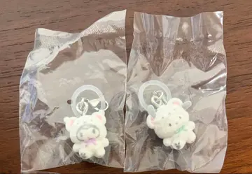 산리오 포근포근 스노우 메지루시 액세서리 포차코, 쿠로미