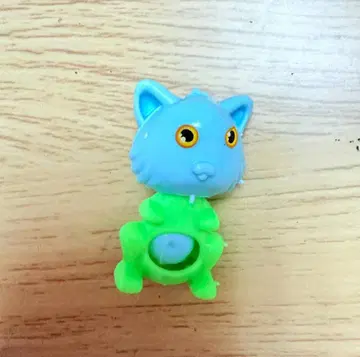 고양이 디자인 피규어 파랑과 그린