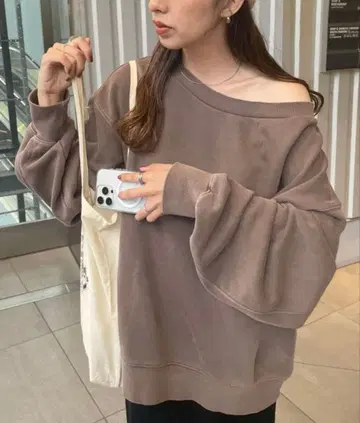 미사용품 discoat 피그먼트 원숄더 맨투맨