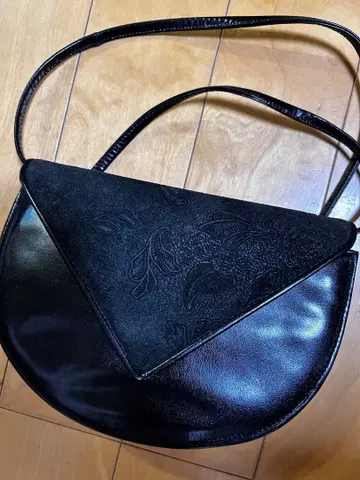 블랙 숄더백 미니백 SCEPI ITARY