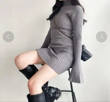 Heather 소매 플레어 피타 니트 원피스 그레이