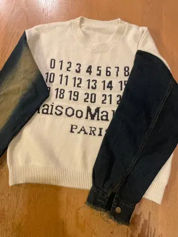MaisooMal 숫자 프린트 니트 스웨터 택 포함