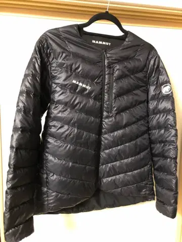 마무트 세온 인 가디건 M 사이즈 블랙 리버서블 다운