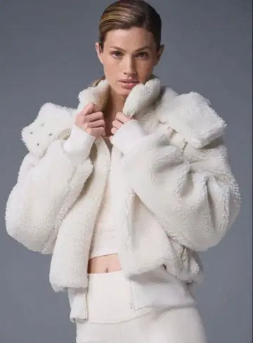 alo Foxy Sherpa 자켓 XS