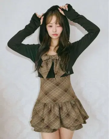 BUBBLES 체크 후드티 원피스 브라운
