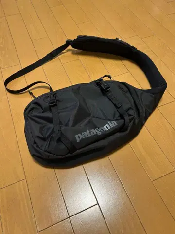 patagonia 숄더백 블랙
