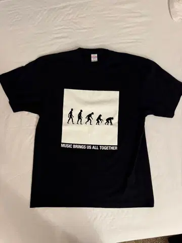 새상품 프레셔스 홀 T셔츠 XL 사이즈