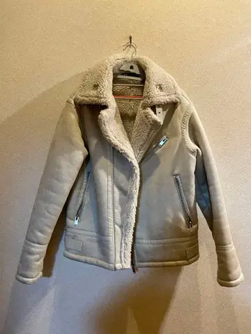 [ 미사용 새상품 ] ZARA 무스탕 보아 자켓 아우터 아이보리 남성용