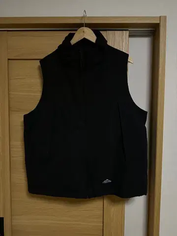 Tigora x BEAMS DESIGN 블랙 다운 베스트 M