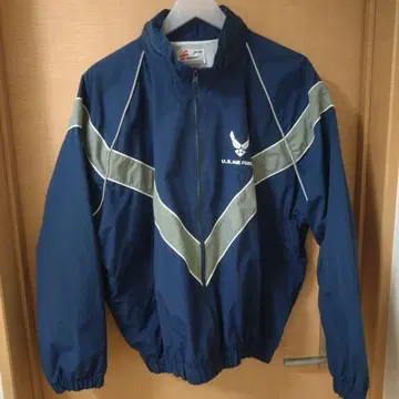 US 에어포스 트레이닝 자켓 레어한 숏 타입