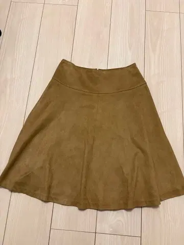 BEAMS HEART 브라운 플레어 스커트 사이즈 0